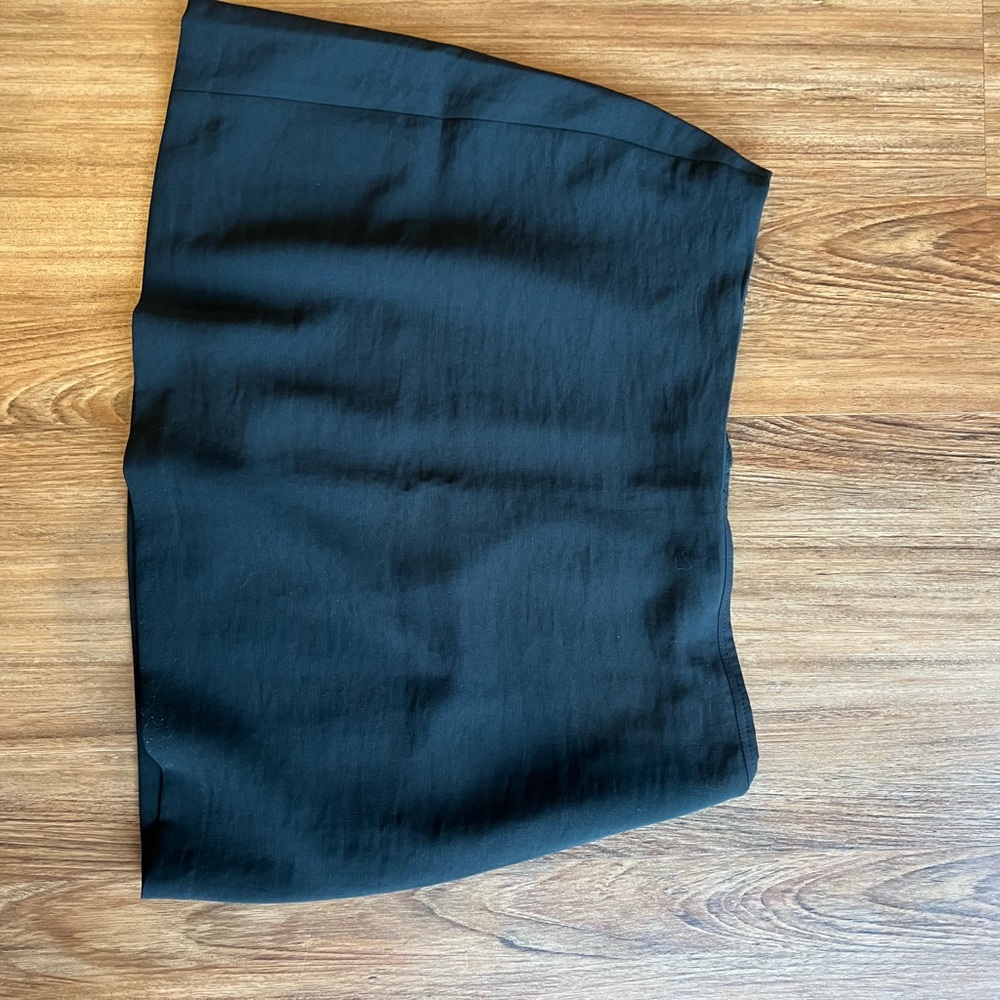 The A&F Scarlett Mid Rise Mini Skirt